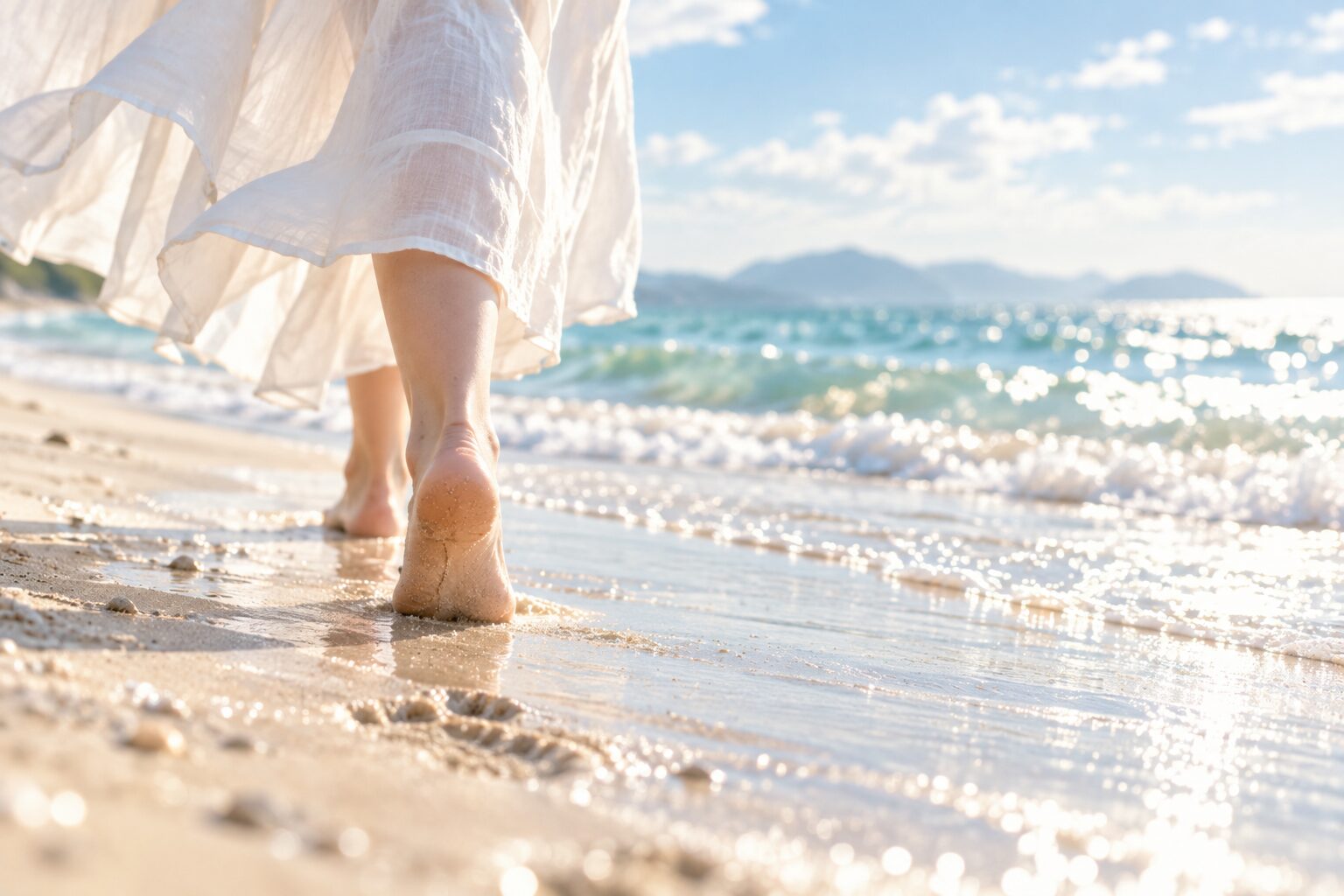 明るい湖沿いの道を朝日に向かって歩く人物。新しい人生へ踏み出すフォトリアルなイメージ
